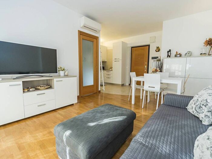 Appartamento bilocale in affitto in Via Jan Palach, Agrate Brianza