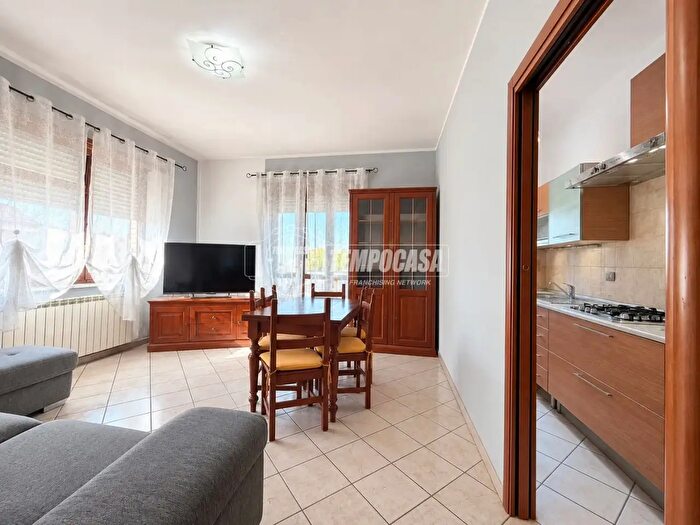 Appartamento trilocale in vendita in Via Luigi Tenco, Nichelino