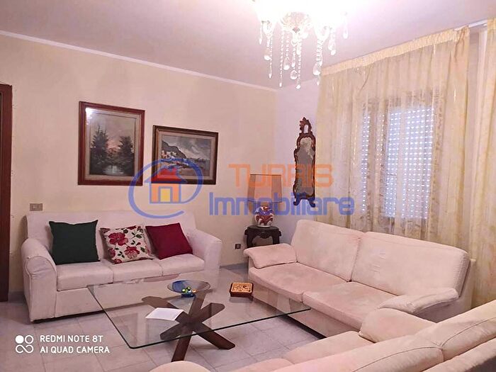 Appartamento quadrilocale in affitto in Viale delle Vigne, Porto Torres