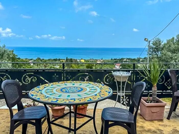 Casa con 5 locali in vendita in Contrada Piana Ajala, Caronia