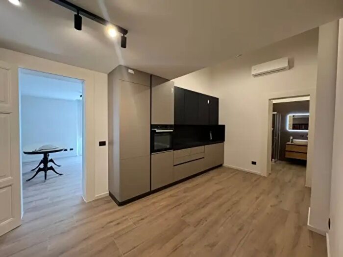 Appartamento quadrilocale in affitto in Via Settembre, Messina