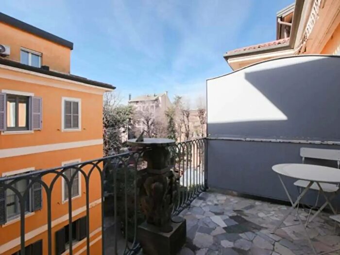 Appartamento monolocale in affitto in Via della Spiga, Milano