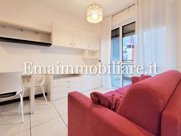 Appartamento bilocale in affitto in Via Enrico Cosenz, Bovisa, Milano