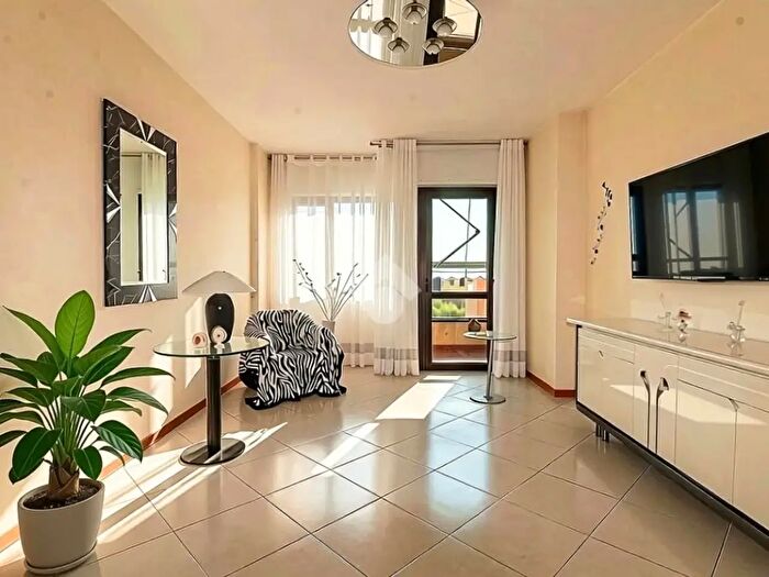 Appartamento quadrilocale in vendita in Via Firenze, Lucera