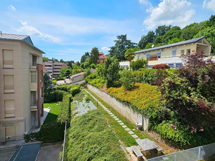 Appartamento con 6 locali in affitto in Via Federico Dettoni, Collina Volta, Asti