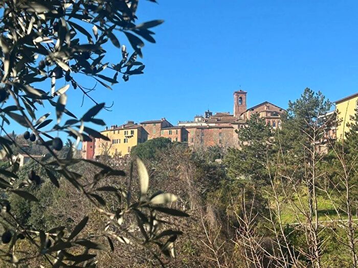 Casa trilocale in vendita in Viale della Repubblica, Panicale