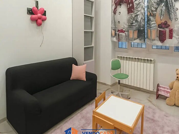 Case in Vendita e in Affitto - 3