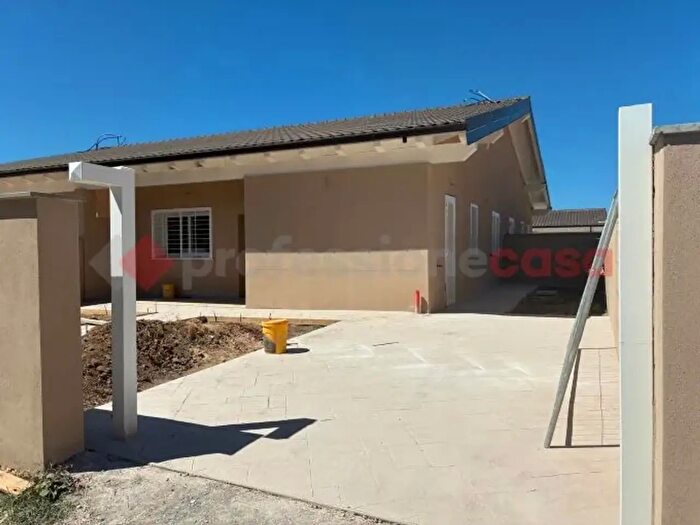 Casa quadrilocale in vendita in Via Reno, Ardea