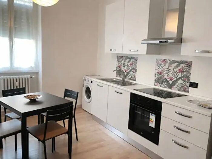 Appartamento monolocale in affitto in Via Curtatone, Milano