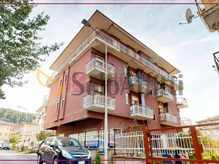 Appartamento trilocale in affitto in Via Ripasottile, Rieti