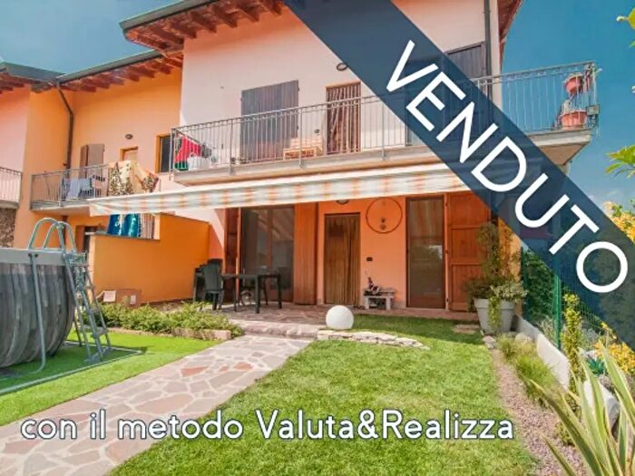 Appartamento trilocale in vendita in Via dei Moielli, Cologno Al Serio