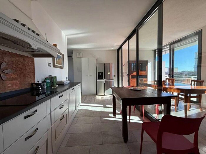 Appartamento bilocale in affitto in Vicolo Del Guazzo, Piazzale Milano Stazione, Piacenza