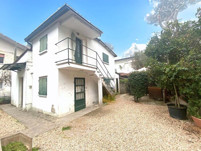 Casa quadrilocale in vendita in Cervia