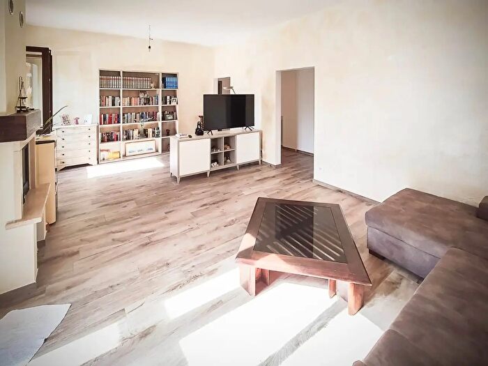 Casa quadrilocale in vendita in Quarrata