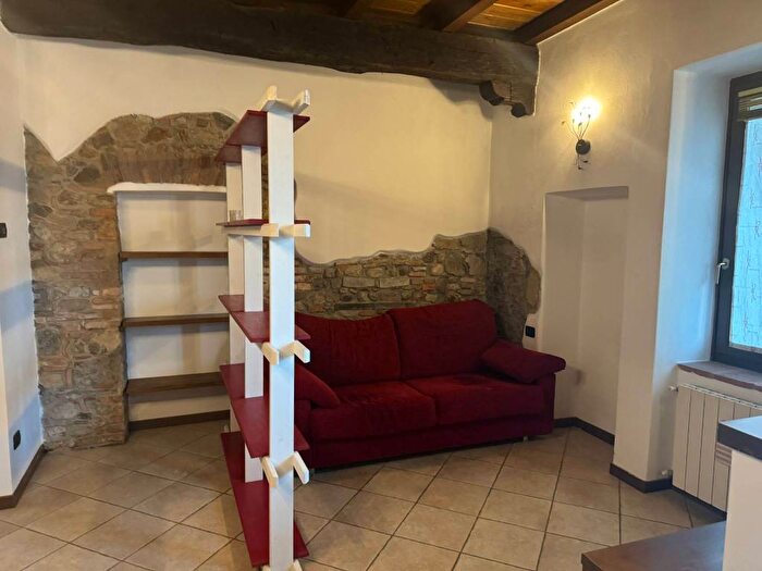 Appartamento monolocale in affitto in Via Armino, Centro, Gavirate