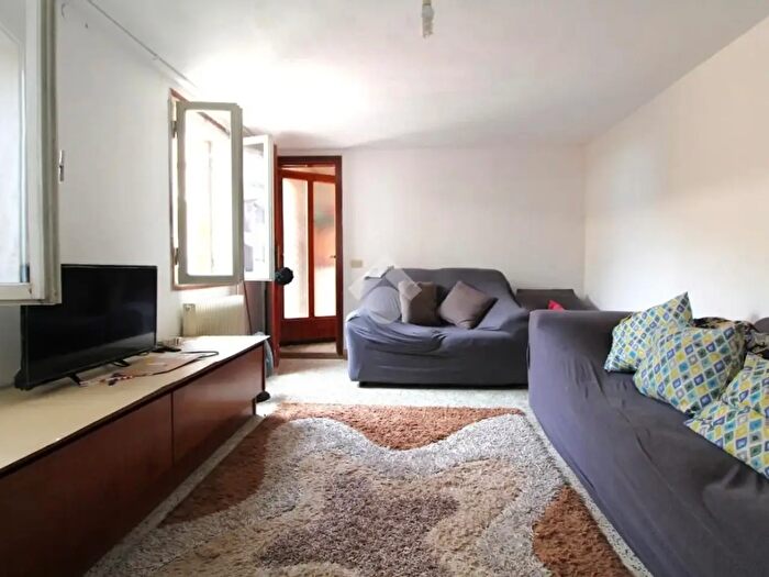Casa quadrilocale in vendita in Via Ospedale, Montebelluna