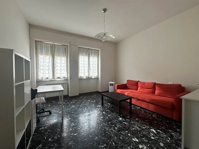 Appartamento trilocale in affitto in Firenze