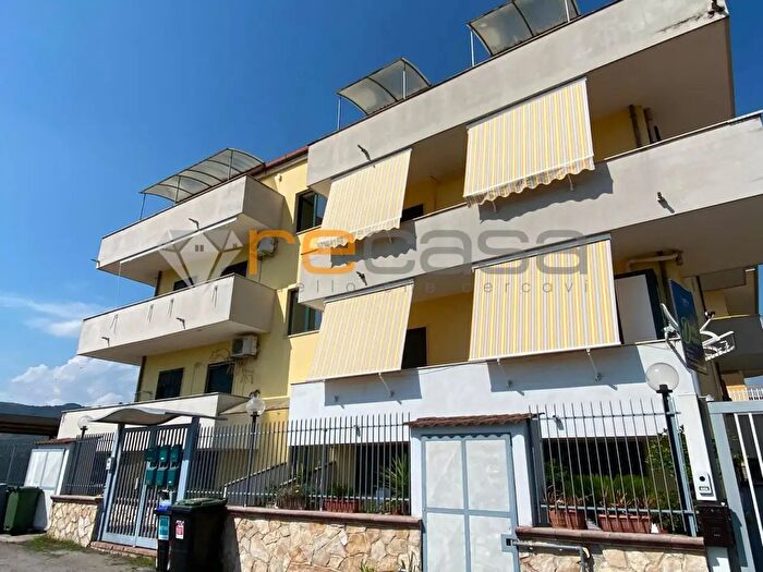Appartamento trilocale in vendita in Via Budetta, Montecorvino Rovella
