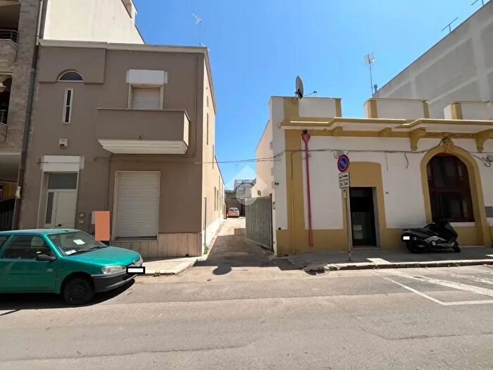 Casa bilocale in affitto in Via Aprilia, Brindisi