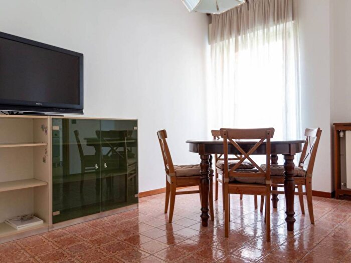 Appartamento con 5 locali in affitto in Via Boves, Brescia Due, Brescia
