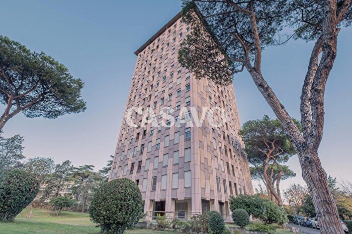 Appartamento con 5 locali in vendita in Roma