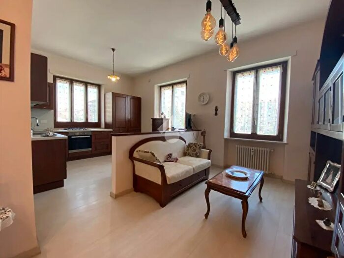 Appartamento trilocale in vendita in Via San Rocco, Grugliasco