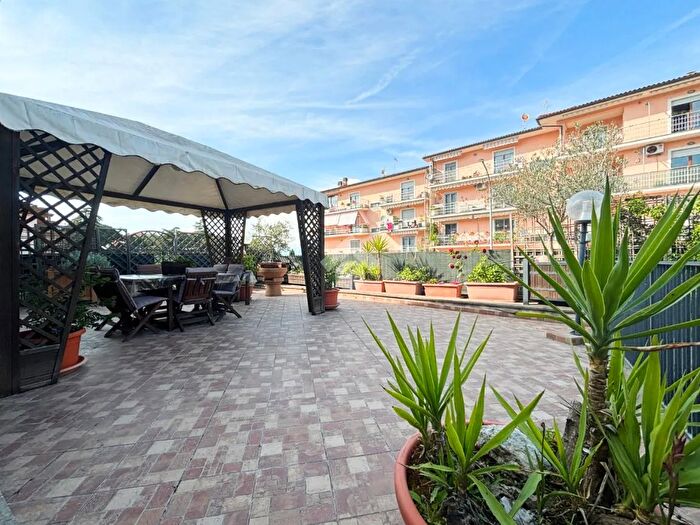 Appartamento con 5 locali in vendita in Via dei Cappuccini, Vetralla