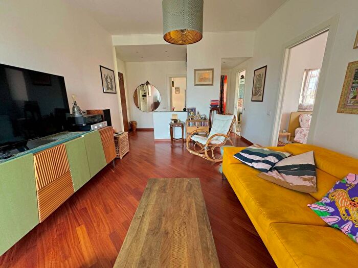 Appartamento trilocale in affitto in Via Comacchio, Corvetto, Milano