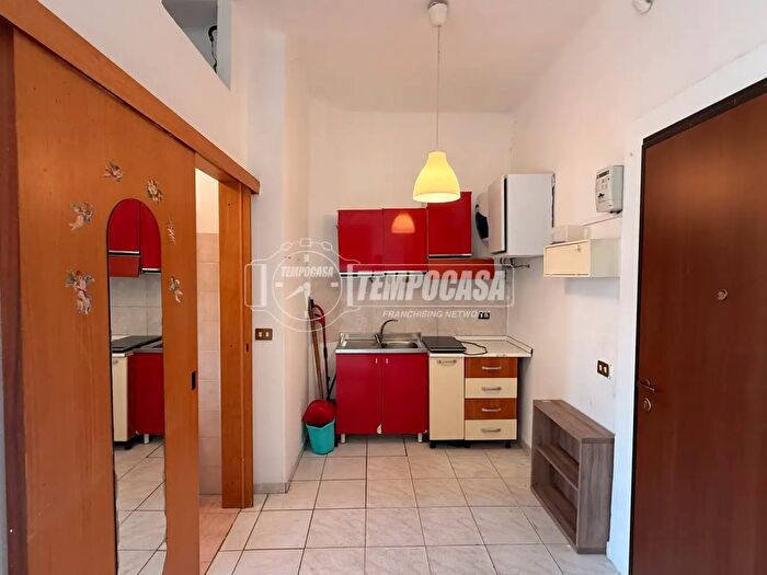 Appartamento monolocale in vendita in Via Marchesi Pompeo, Como