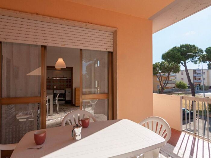 Appartamento trilocale in affitto in via Isola di Corsica, Zona Nuova Pratoranieri, Follonica