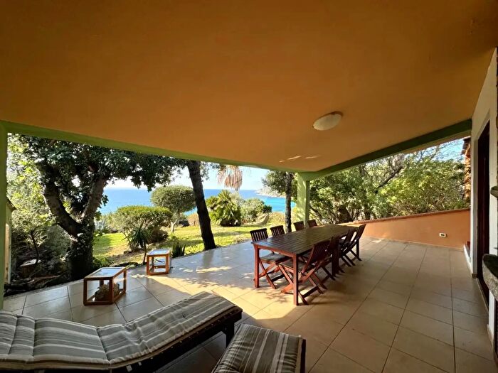 Casa con 5 locali in vendita in Via Puglia, Villasimius