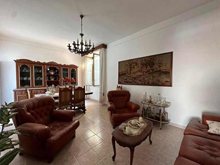 Appartamento trilocale in vendita in Via Giordano Bruno, Orte