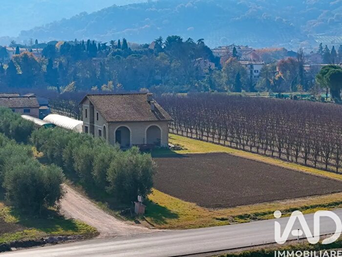 Casa con 5 locali in vendita in Via Assisi, Bettona