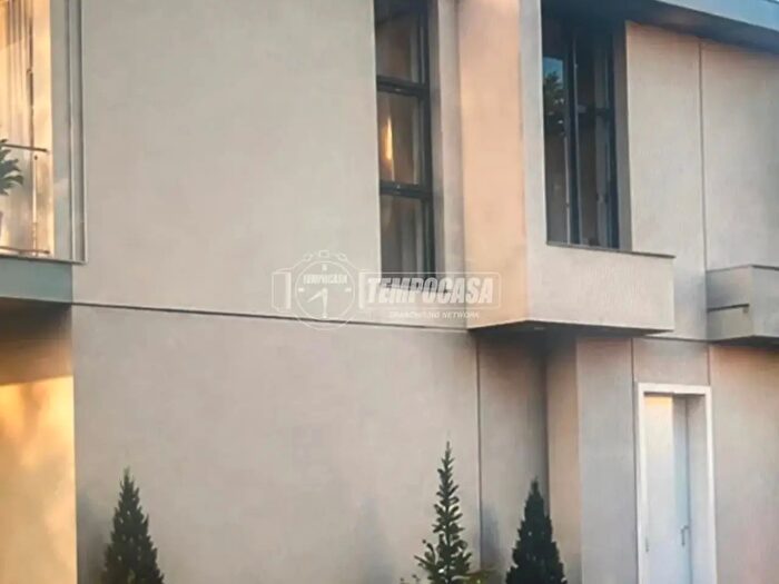 Casa con 5 locali in vendita in Ospitaletto