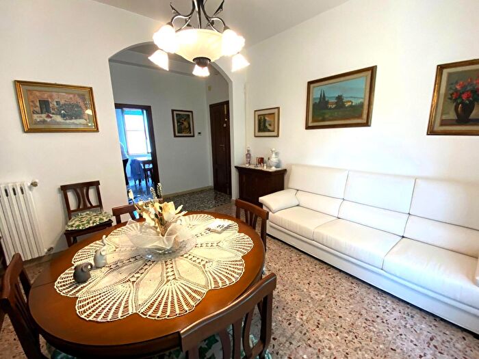 Appartamento trilocale in vendita in Pontedera