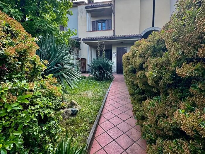 Casa quadrilocale in vendita in Viale Mazzini Sassuolo, Sassuolo