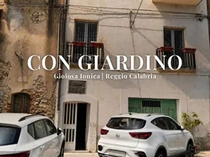 Casa trilocale in vendita in Largo Cappellini, Gioiosa Ionica
