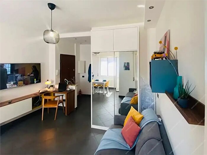 Appartamento monolocale in affitto in Piazzale Tripoli, Milano