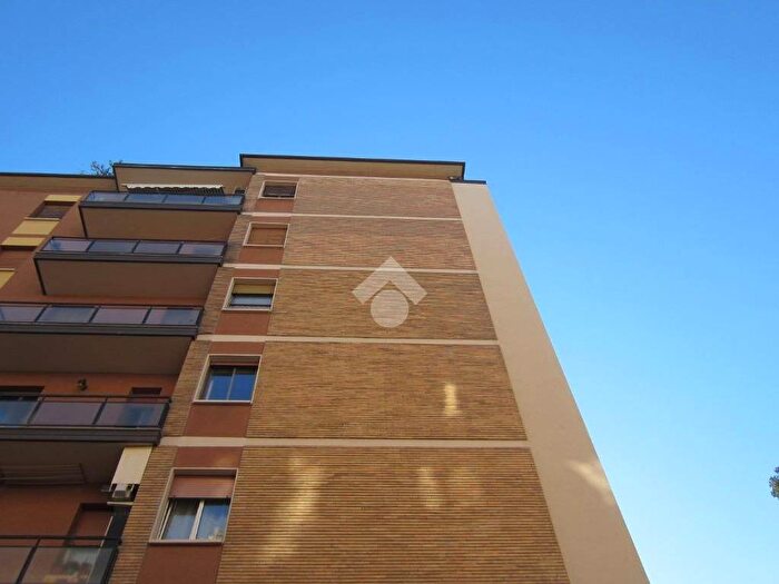 Appartamento trilocale in affitto in Via Ermete Zacconi, San Donato, Bologna