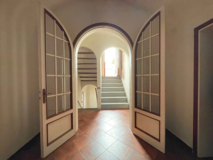 Casa con 14 locali in vendita in Piazza del Popolo, Montespertoli