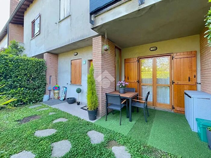 Casa quadrilocale in vendita in Via Giovanni Battista Grassi, Cermenate