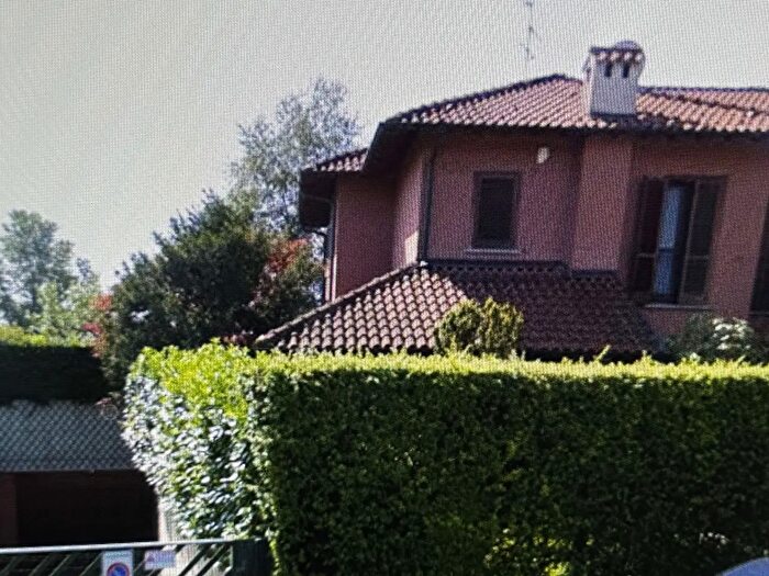 Casa quadrilocale in vendita in Via Palmiro Togliatti, Vizzolo Predabissi