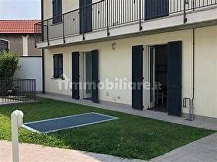 Appartamento bilocale in affitto in Via Antonio Ghislanzoni, Pescarenico, Lecco
