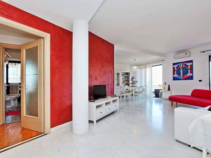 Appartamento trilocale in affitto in Via Caterina Fieschi, Monteverde Nuovo, Roma