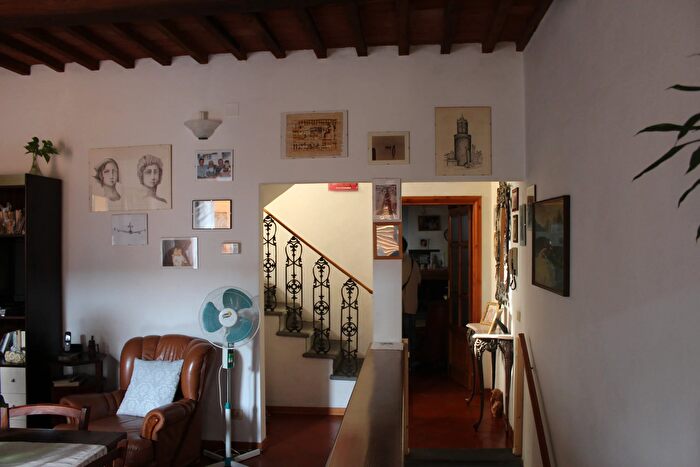Casa trilocale in affitto in Pietrasanta