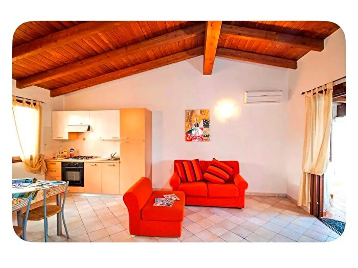 Appartamento trilocale in vendita in Via Liguria, Budoni