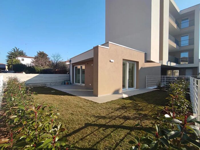 Appartamento trilocale in vendita in Via XXXI Ottobre, Sacile