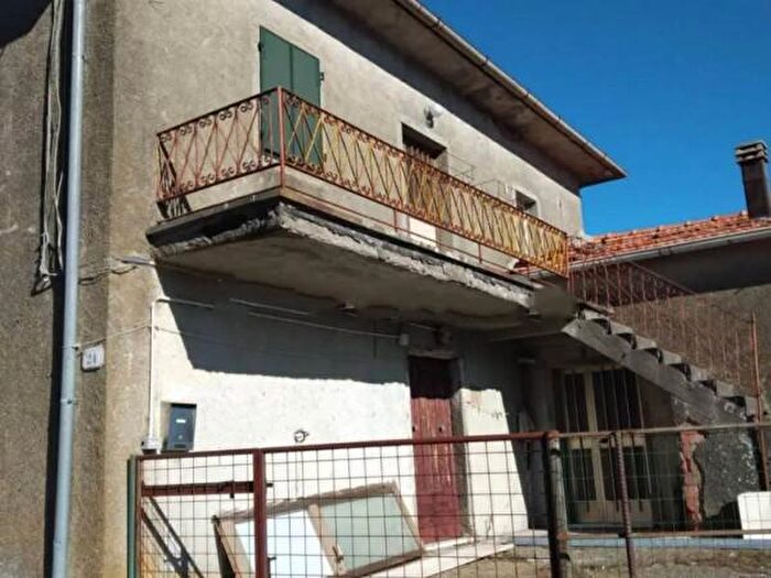 Casa con 6 locali in vendita in Montelama, Zeri