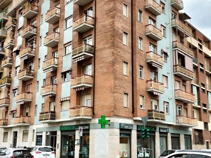 Appartamento quadrilocale in vendita in Via Pietro Cossa, Torino