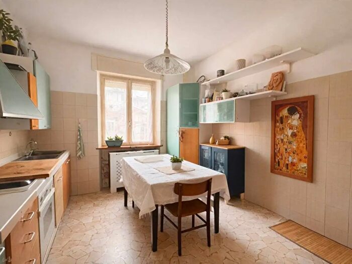 Appartamento con 6 locali in vendita in Via GB Imperiali, Vicenza